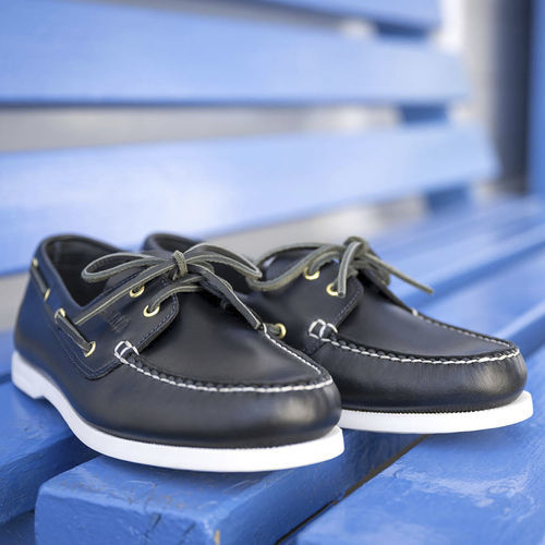Boat Shoes: The Must-Have for Summer 2024